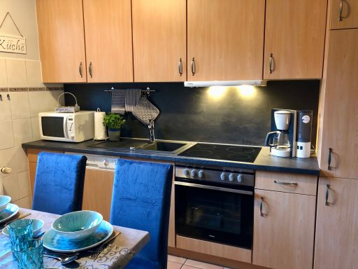 Küche mit Essecke Küche mit Essecke